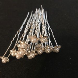 Rhinestone and pearl hair pins 16 in set